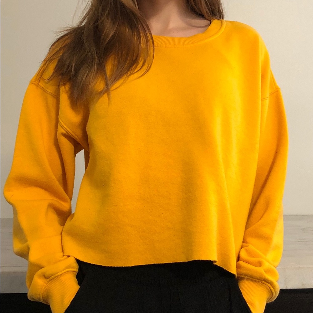 Cropped Crewneck